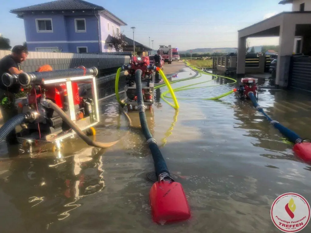 FF Treffen im Katastropheneinsatz in der Gemeinde Rust im Tullnerfeld