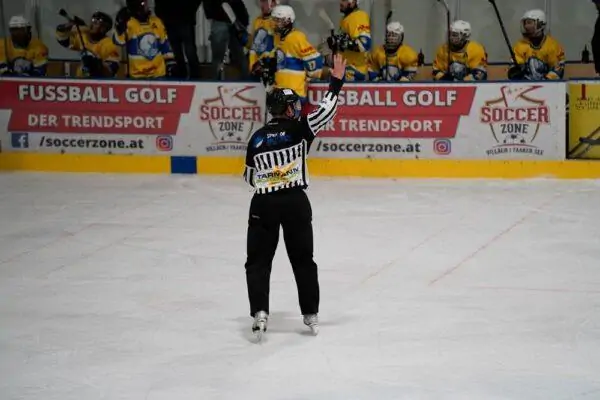 Ein-wink-zu-Freunden