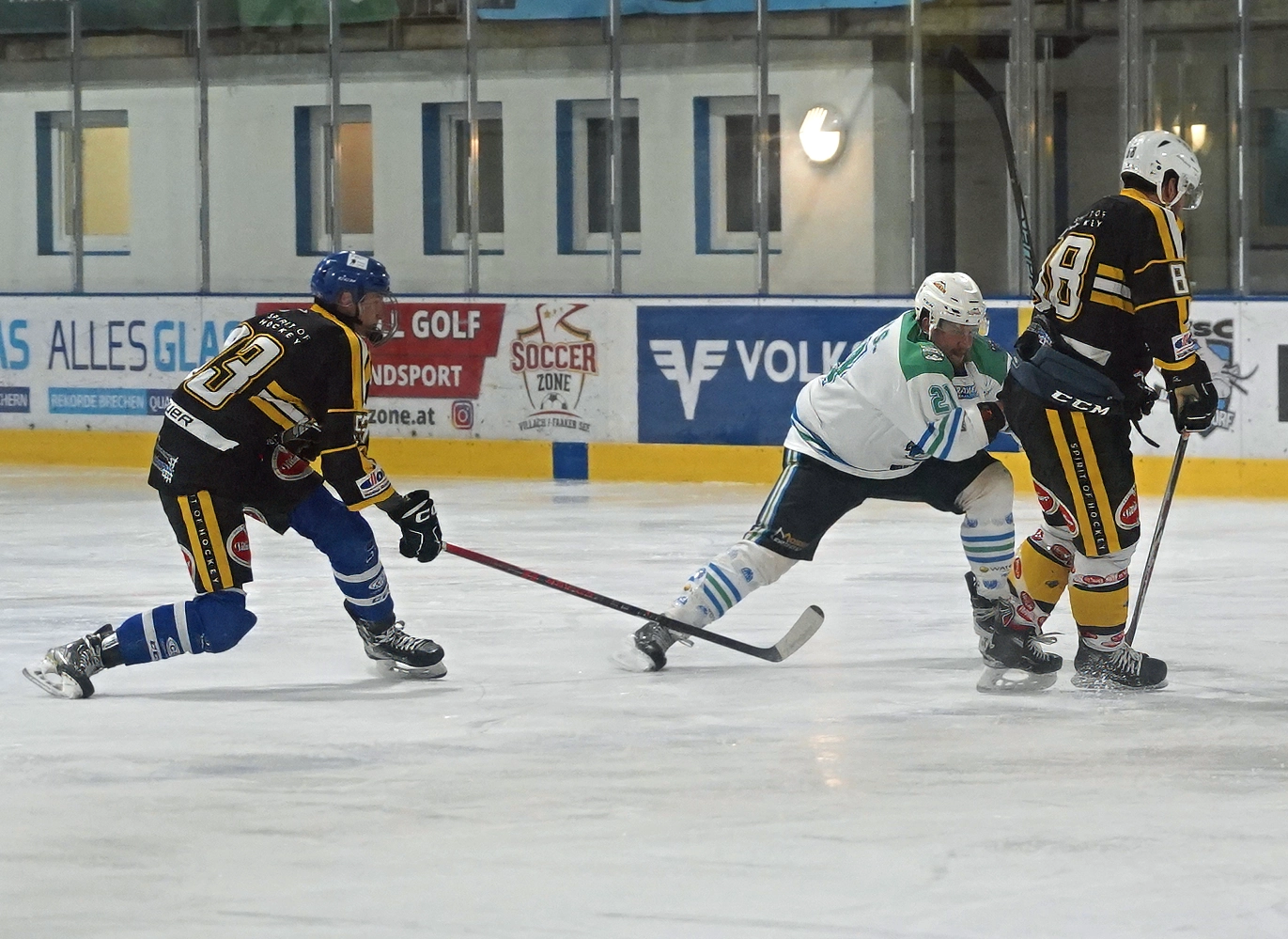 Ledenitzen/Feld am See gewinnt heißes erstes Playoff-Duell gegen Carinthian Team